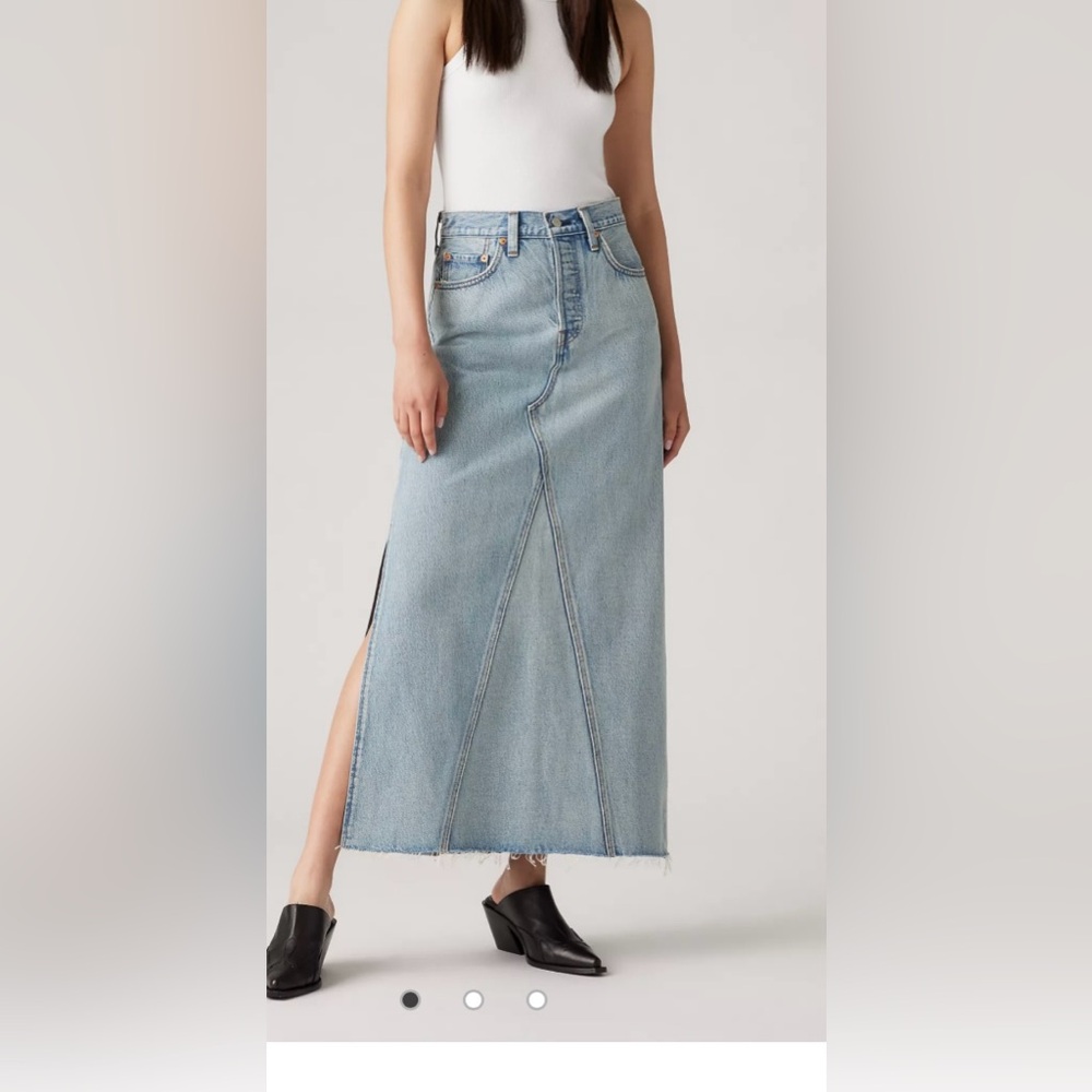 NWT LEVI Strauss Blue Jean Iconic Maxi Skirt  Size 28  $70
